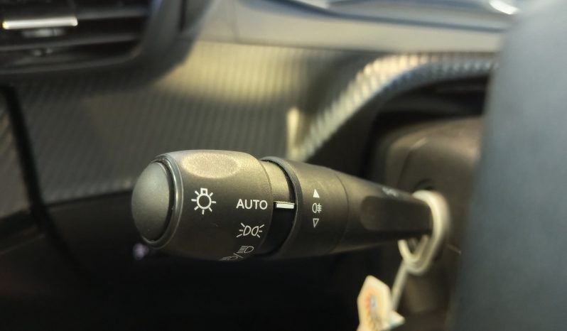 PEUGEOT 2008 full