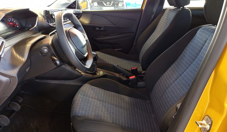 PEUGEOT 208 full